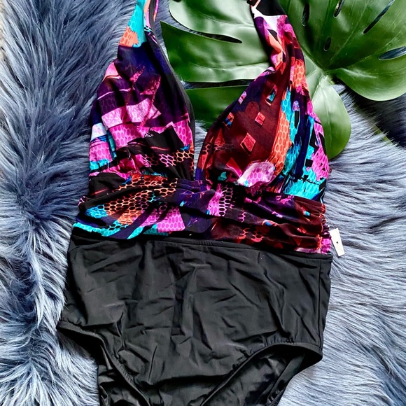 *sold.8  NWT Stunning Tropical Swimsuit - Picture 10 of 16